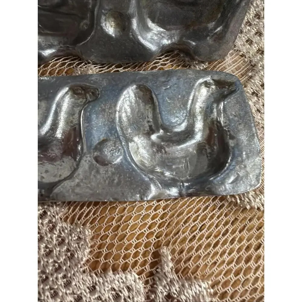 Vintage Pewter Chocolate Candy Ice Cream Mold 3D Hen Chicken Spring Primitive